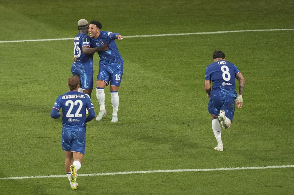 比赛集锦：巴西2-0塞内加尔